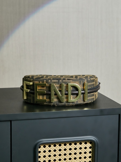 フェンディバッグ細部ディテール